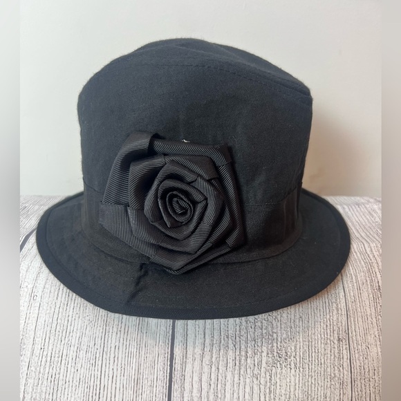 SCALA PRONTO women Elegant Black Hat with Rose Detail/57cm - Picture 2 of 7